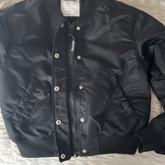 Garage Cropped Bomber Jacket - Picture 6 of 7